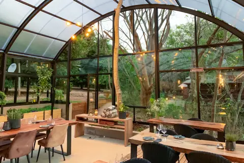 Summerfields River Café | EarthSwitch Architects